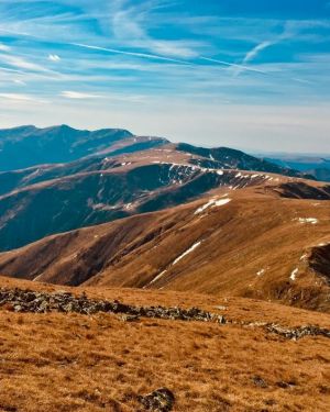 Trasee montane în munții Iezer-Păpușa