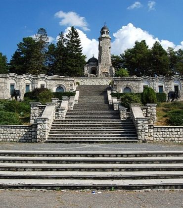 Mausoleul de la Mateiaș